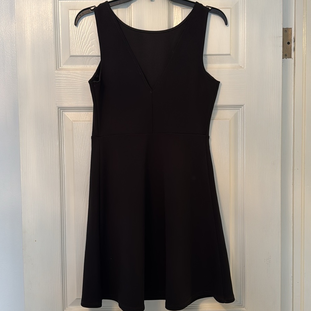 Express Dress - Picture 4 of 6